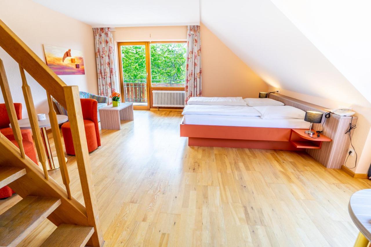 Wohlfuehlhotel Sonnengarten ユーバーリンゲン エクステリア 写真