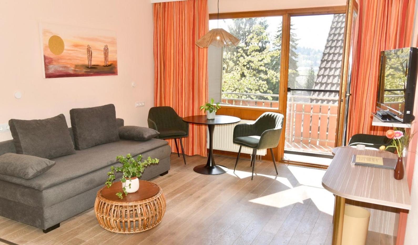 Wohlfuehlhotel Sonnengarten ユーバーリンゲン エクステリア 写真