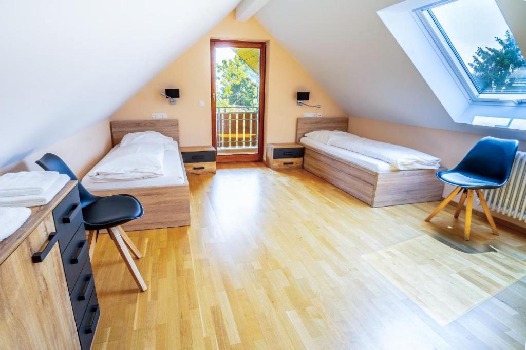 Wohlfuehlhotel Sonnengarten ユーバーリンゲン エクステリア 写真