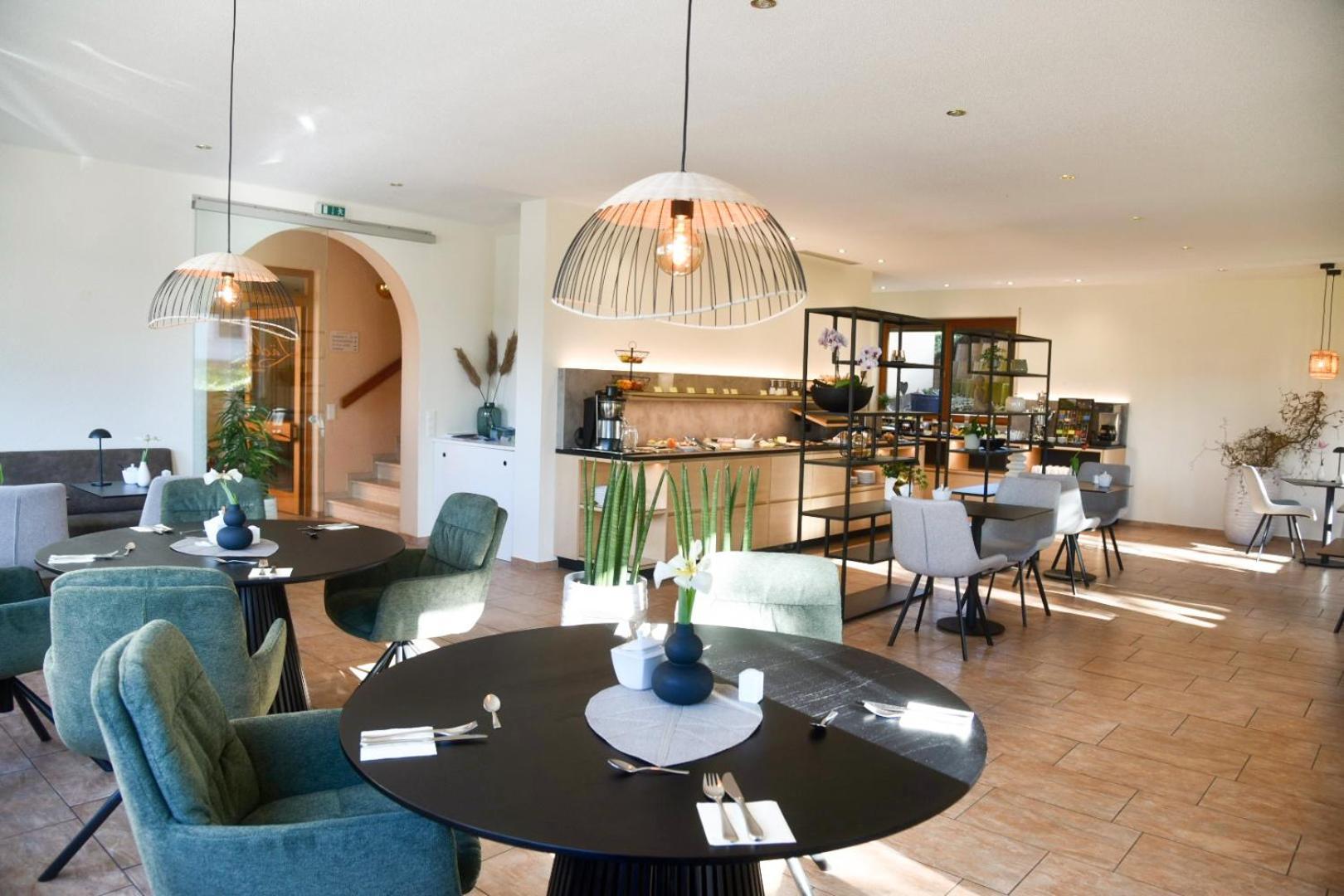 Wohlfuehlhotel Sonnengarten ユーバーリンゲン エクステリア 写真