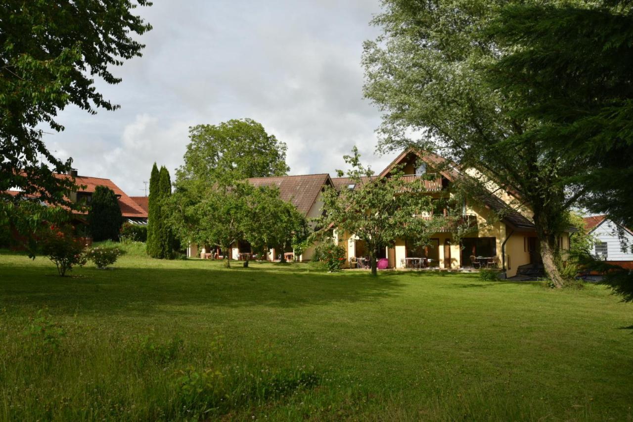 Wohlfuehlhotel Sonnengarten ユーバーリンゲン エクステリア 写真